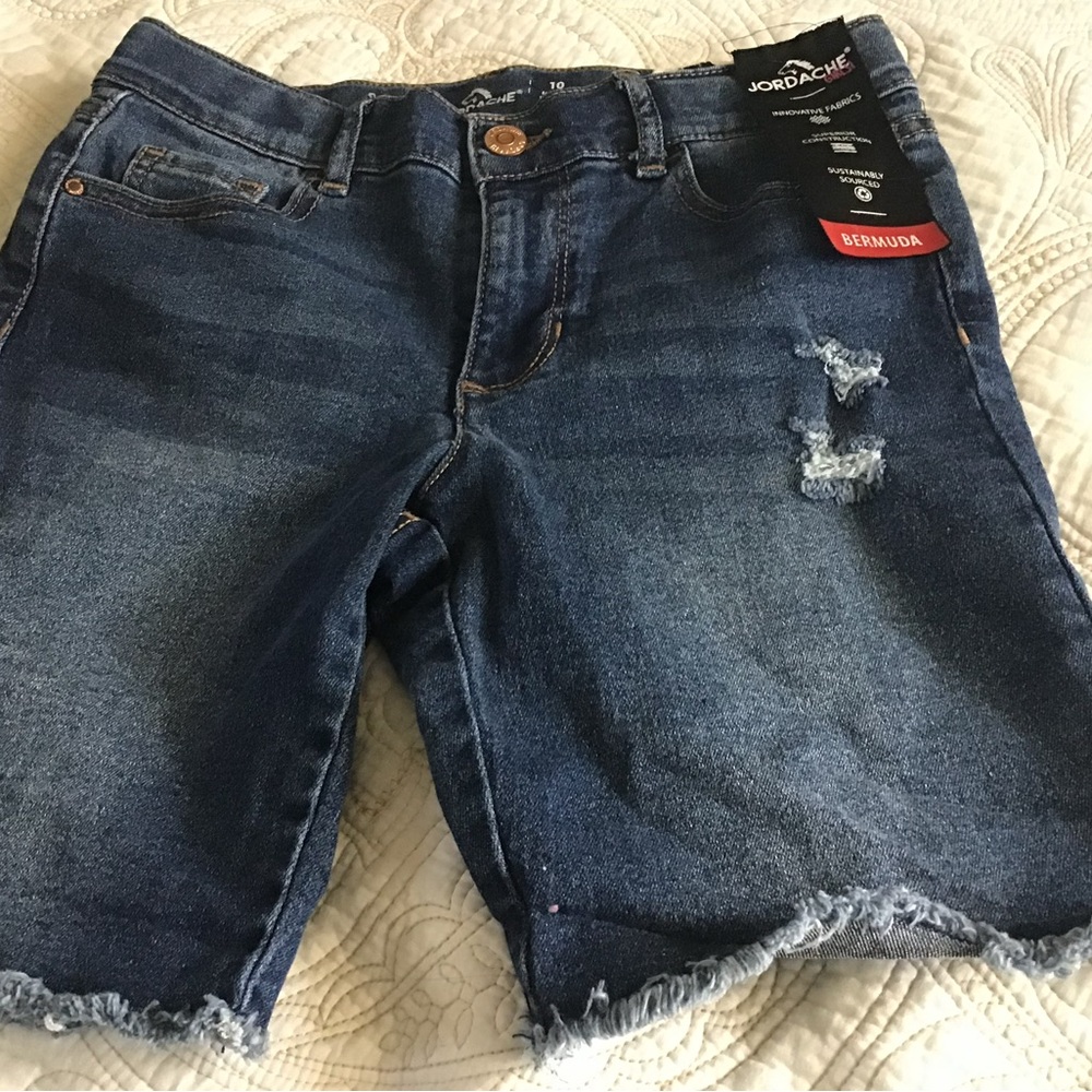 NWT Jordache Bermuda shorts